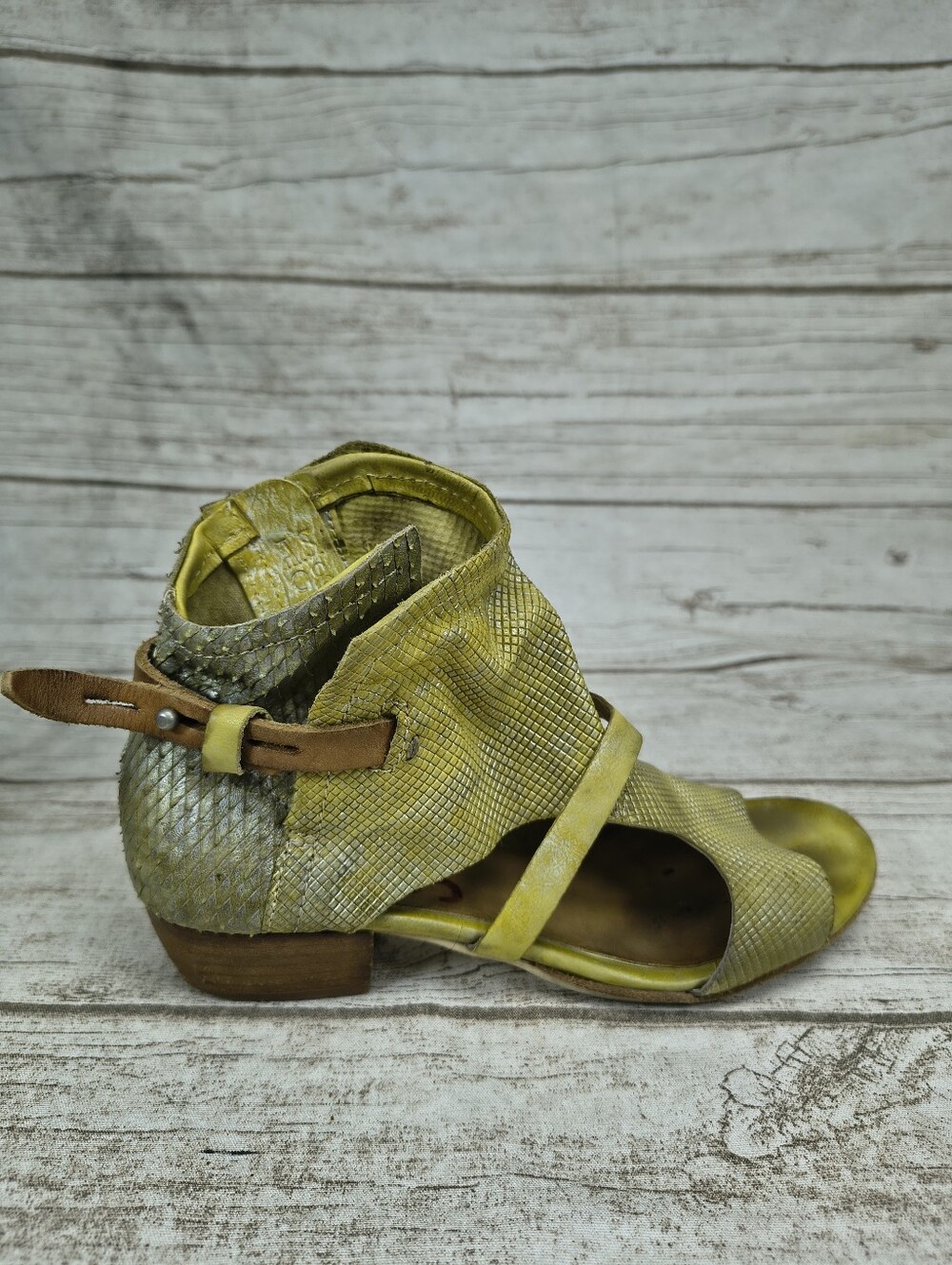 As98 Green Yellow Snack Skin Print Open Toe Shoes Women Size 36